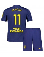 Otroške Nogometnih dresov Atletico Madrid Thiago Almada #11 Gostujoči 2025-26 Kratki rokavi (+ hlače)